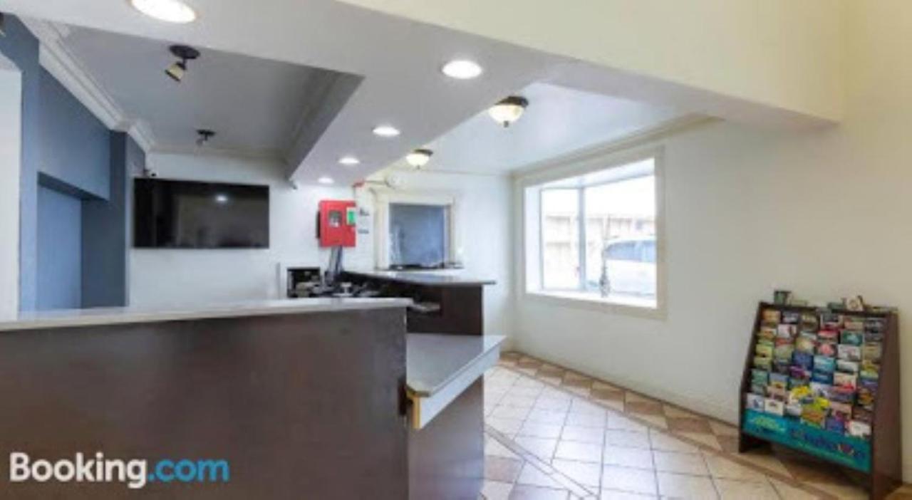 Oyo Hotel Lafayette La I-10 & University Ngoại thất bức ảnh