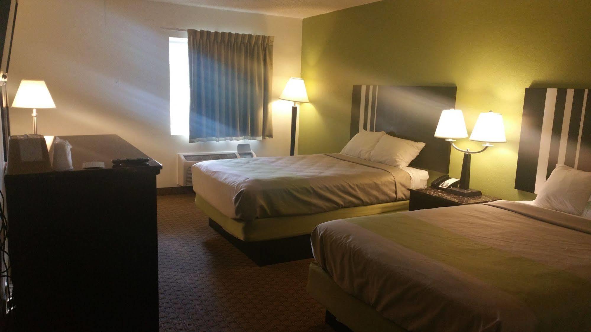 Oyo Hotel Lafayette La I-10 & University Ngoại thất bức ảnh
