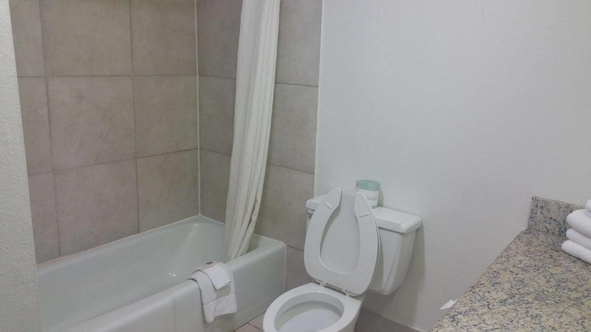 Oyo Hotel Lafayette La I-10 & University Ngoại thất bức ảnh
