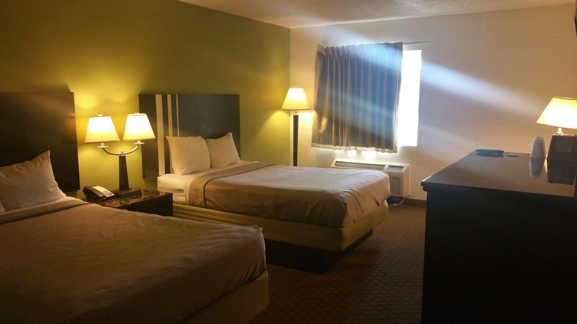 Oyo Hotel Lafayette La I-10 & University Ngoại thất bức ảnh