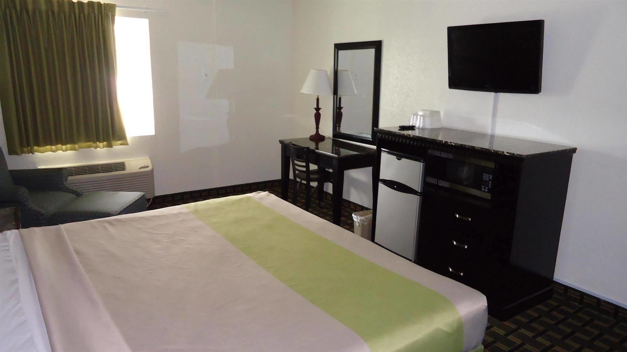 Oyo Hotel Lafayette La I-10 & University Ngoại thất bức ảnh