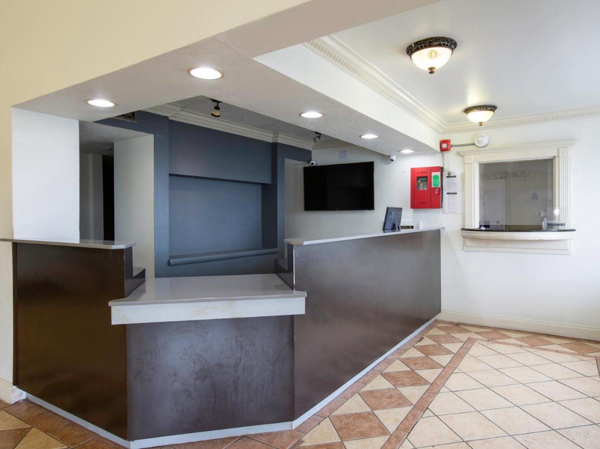 Oyo Hotel Lafayette La I-10 & University Ngoại thất bức ảnh