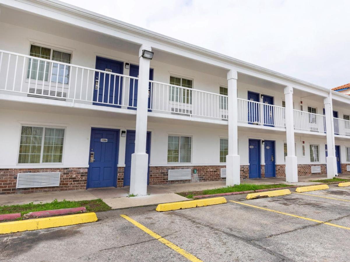 Oyo Hotel Lafayette La I-10 & University Ngoại thất bức ảnh