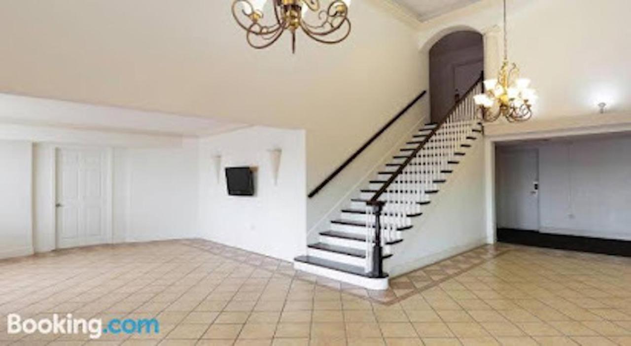 Oyo Hotel Lafayette La I-10 & University Ngoại thất bức ảnh